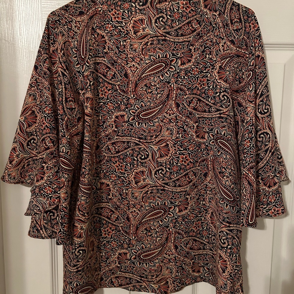CeCe Brown and Orange Flutter Sleeve Blouse - Picture 5 of 5